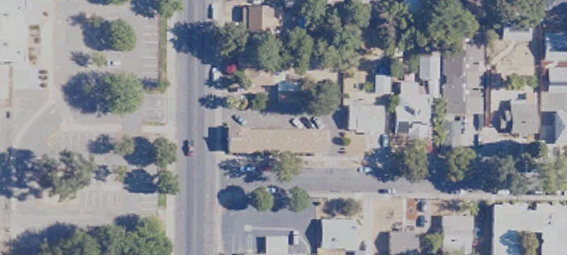 11 Oak Ave