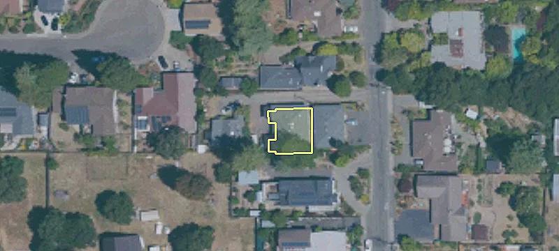 916 Mcfarlane Ave