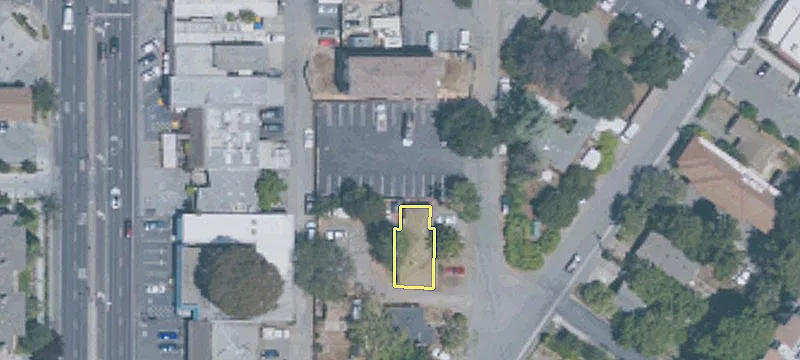 952 Acacia Ave