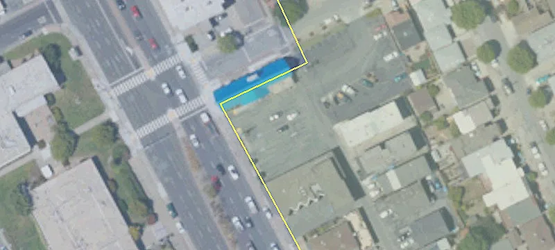 590 El Camino Real