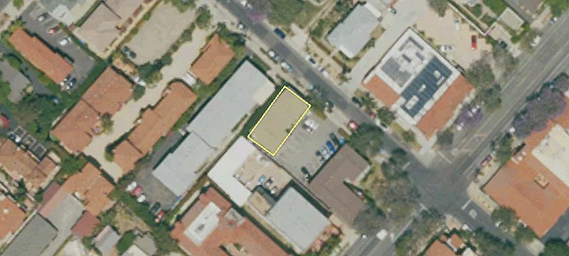 1011 Laguna St