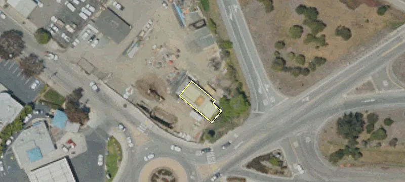899 Quintana Rd