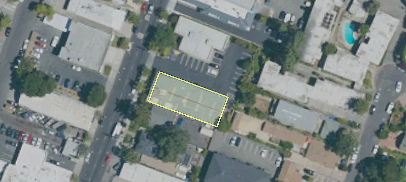 622 University Ave