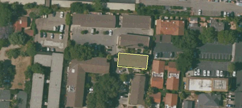 5362 Hollister Ave