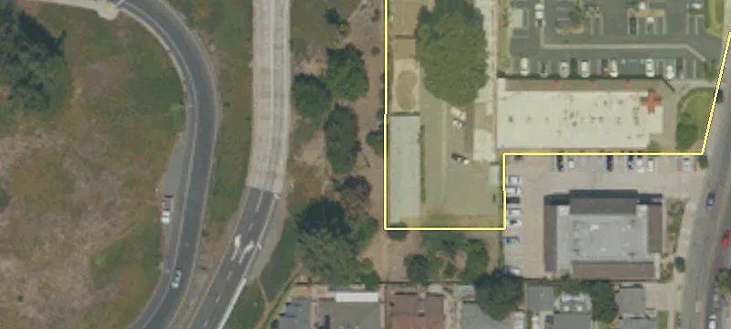 2400 Chapman Ave
