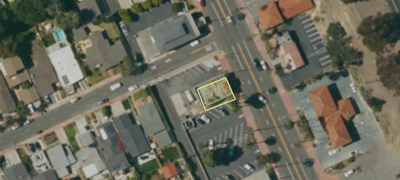 700 El Camino Real