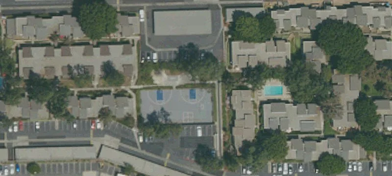 825 Tamarack Ave