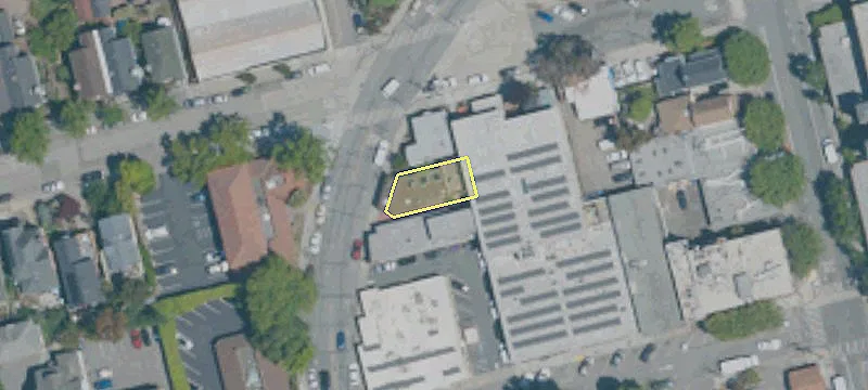 916 Ctr St