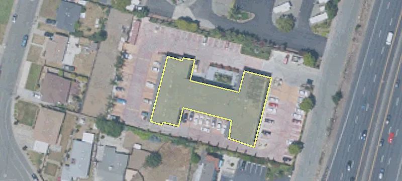 211 Lincoln W Rd