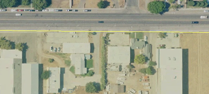 821 Dinuba Ave