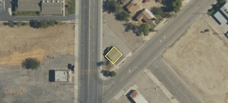 501 Derrick Ave