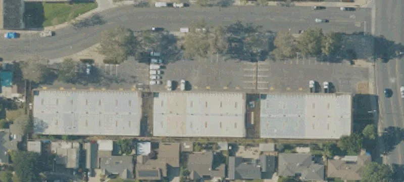 300 Oak St