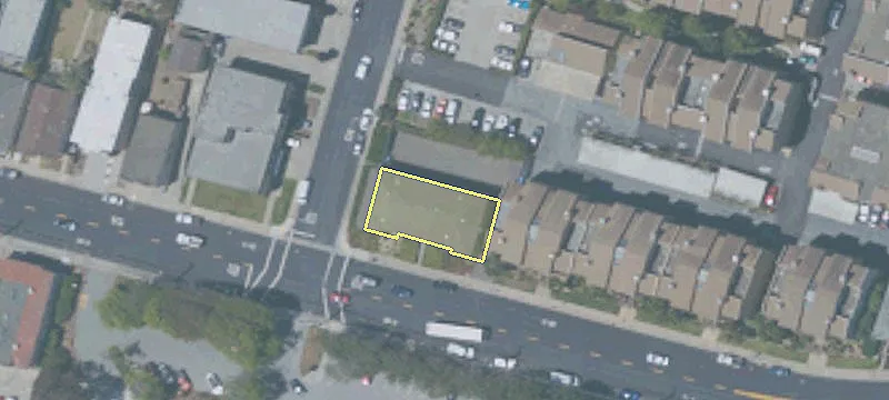 980 Grand Ave