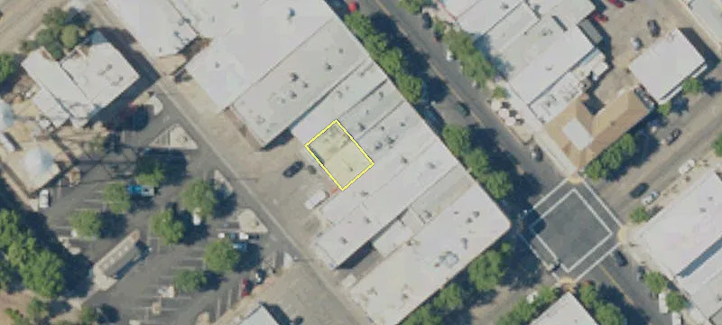 1043 G St