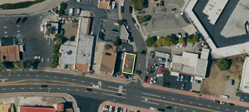 1701 El Camino Real