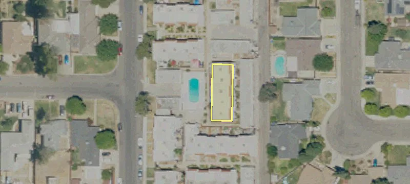 3106 James Ln
