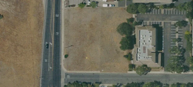 670 Alamo Pintado Rd