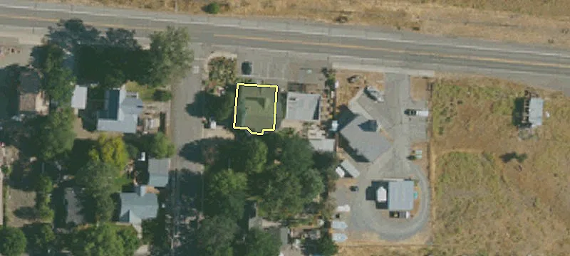 820 Main St