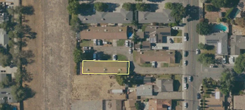3241 Holly Dr