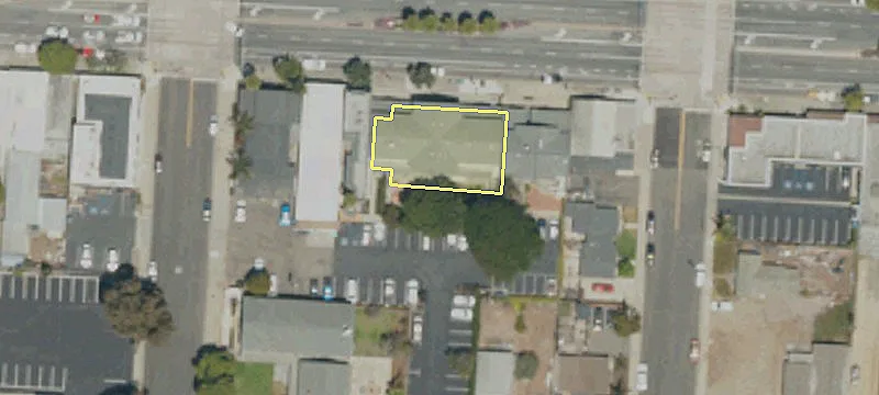 960 Grand Ave