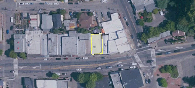 16220 Main St