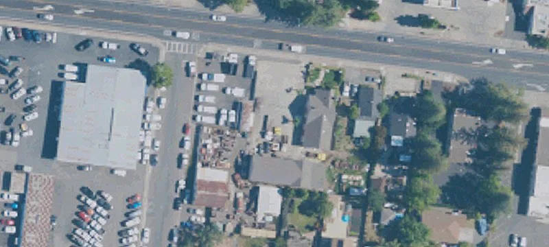 583 Napa St