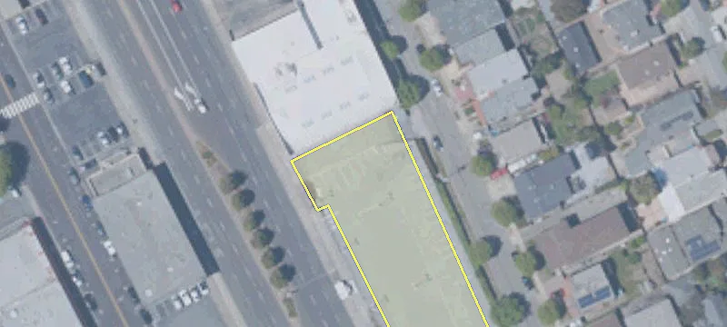 740 El Camino Real