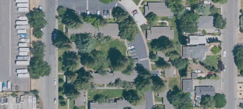 801 Dutton St