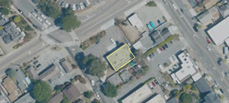381 David Ave