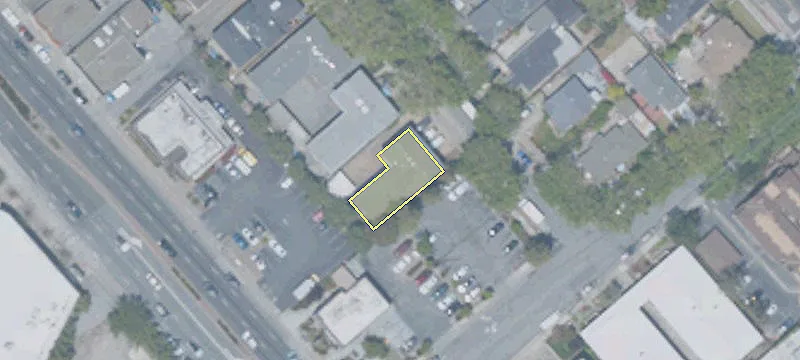 1956 Ivy St