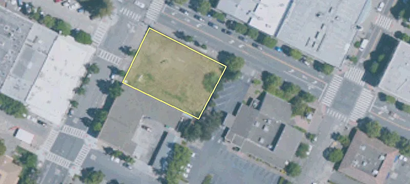 10 Petaluma S Blvd