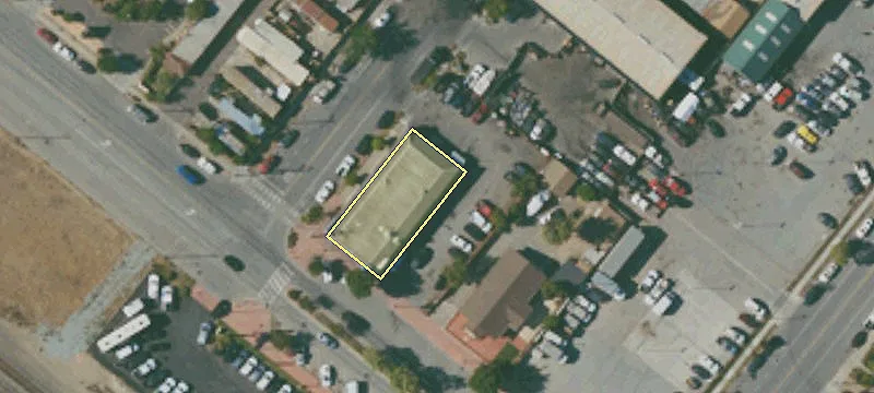 325 Frnt St