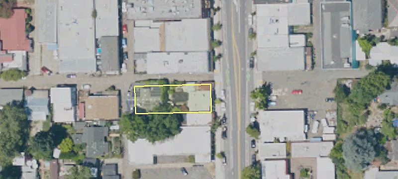 42 Main St