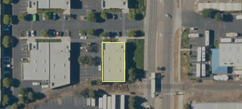 2203 Macarthur Dr