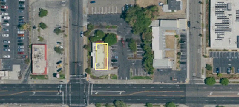 901 El Camino Ave