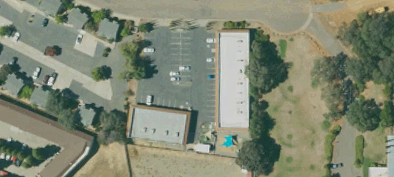 3460 Robin Ln