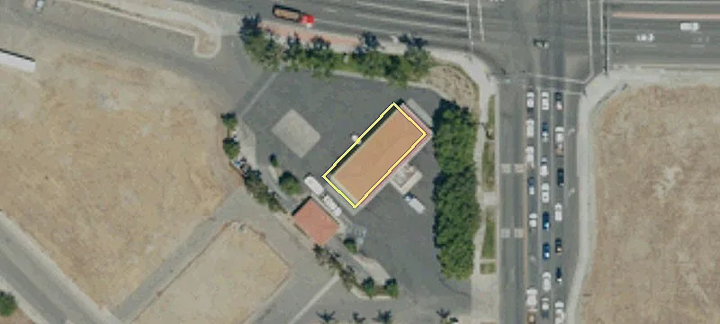 720 Ramona Expy