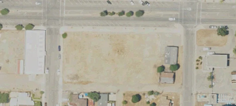 255 Park Blvd