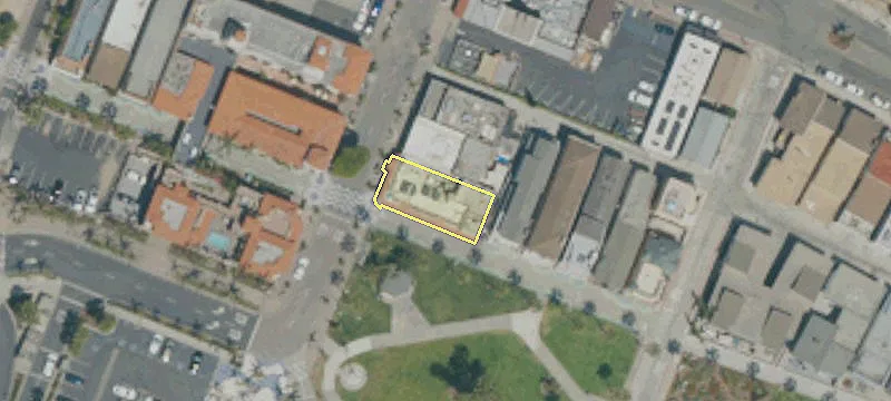 100 Main St