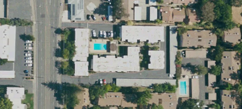 2820 Walnut Ave
