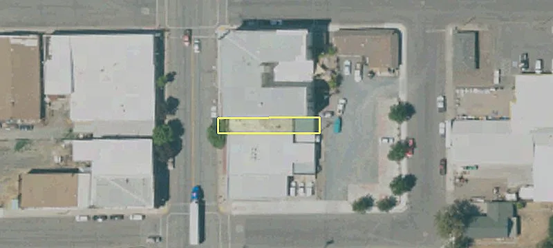 320 Main St