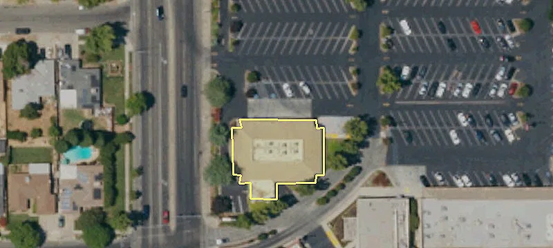 6666 Cedar Ave