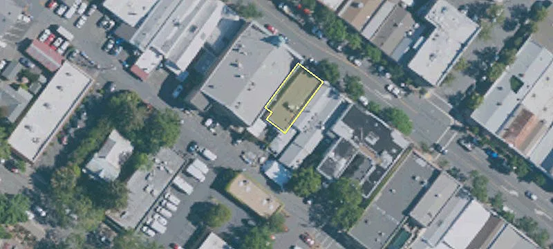 1321 Main St