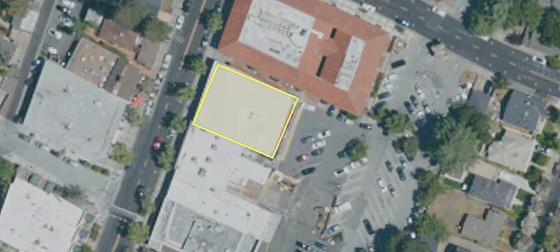 220 Santa Cruz Ave