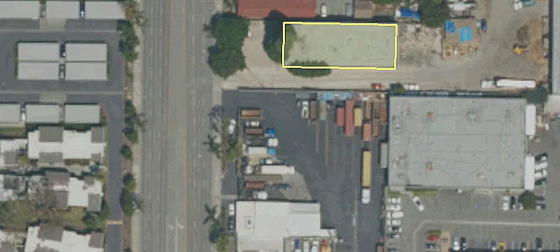 3307 Main St