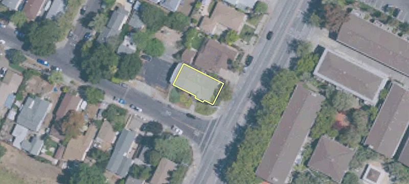 2100 University Ave