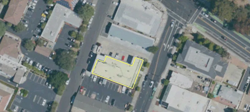 649 University Ave