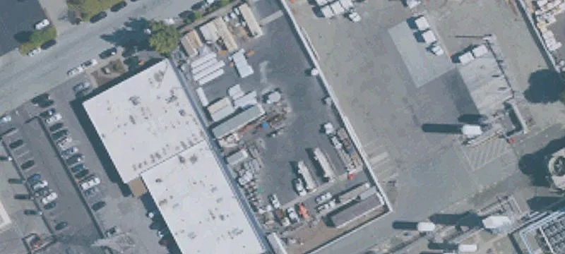1800 Russell Ave