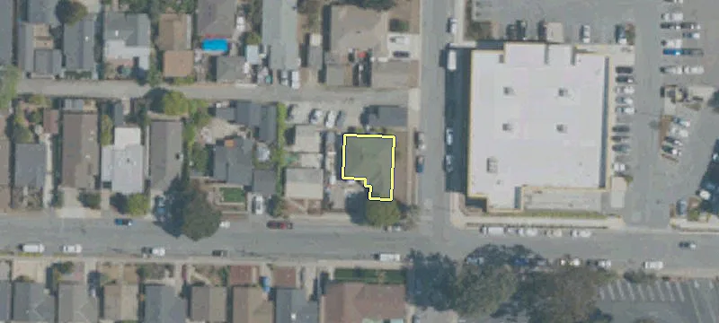 795 Elm Ave
