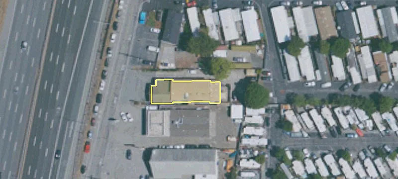 2104 Redwood Hwy